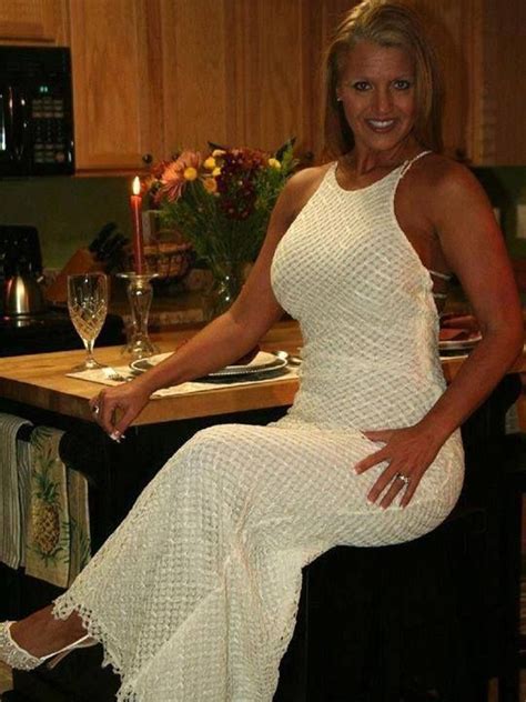 cougar housewife|Mature .